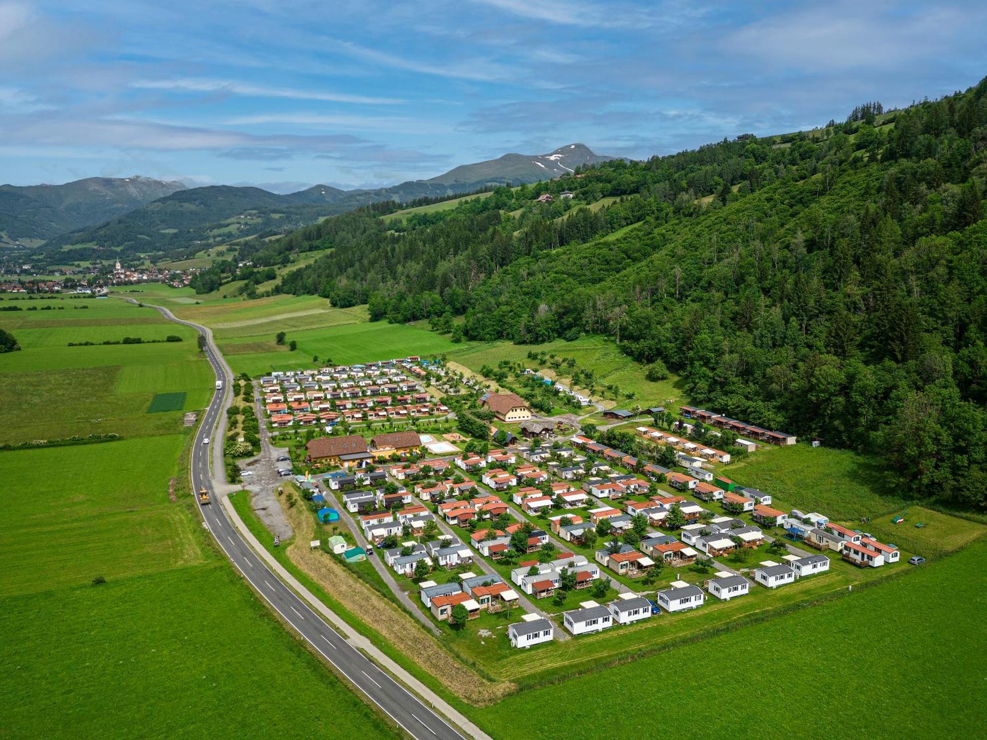Albatross Mobile Homes On Camping Bella Austria Sankt Peter am Kammersberg Ngoại thất bức ảnh